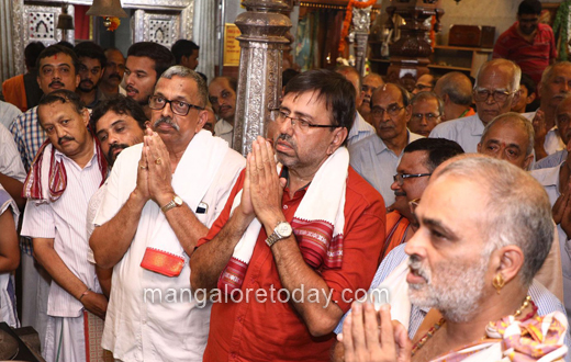 Newly elected trustees of Shri Venkatramana Temple